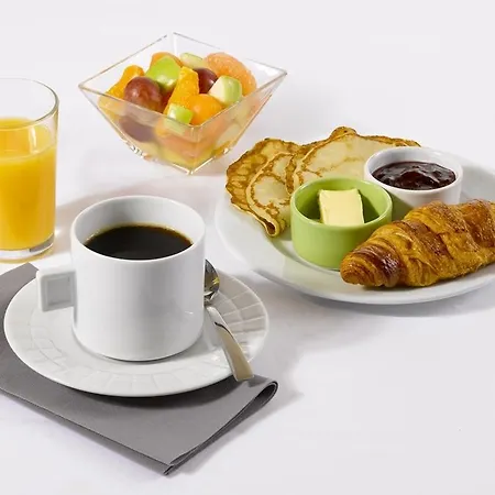 Campanile 3* Hendaye